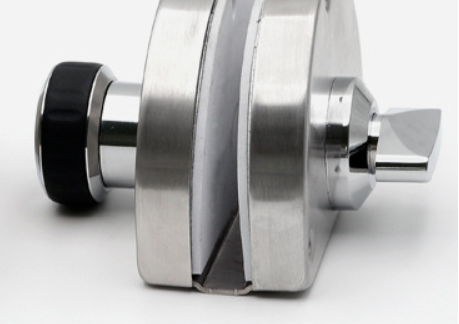 ZM228 Glass Door Lock | SS Backplate | Zn Cylinder | Brushed - Image 3